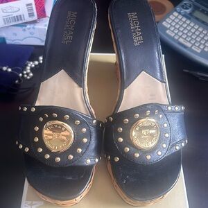 Michael Kors Santorini ornament slide size 8